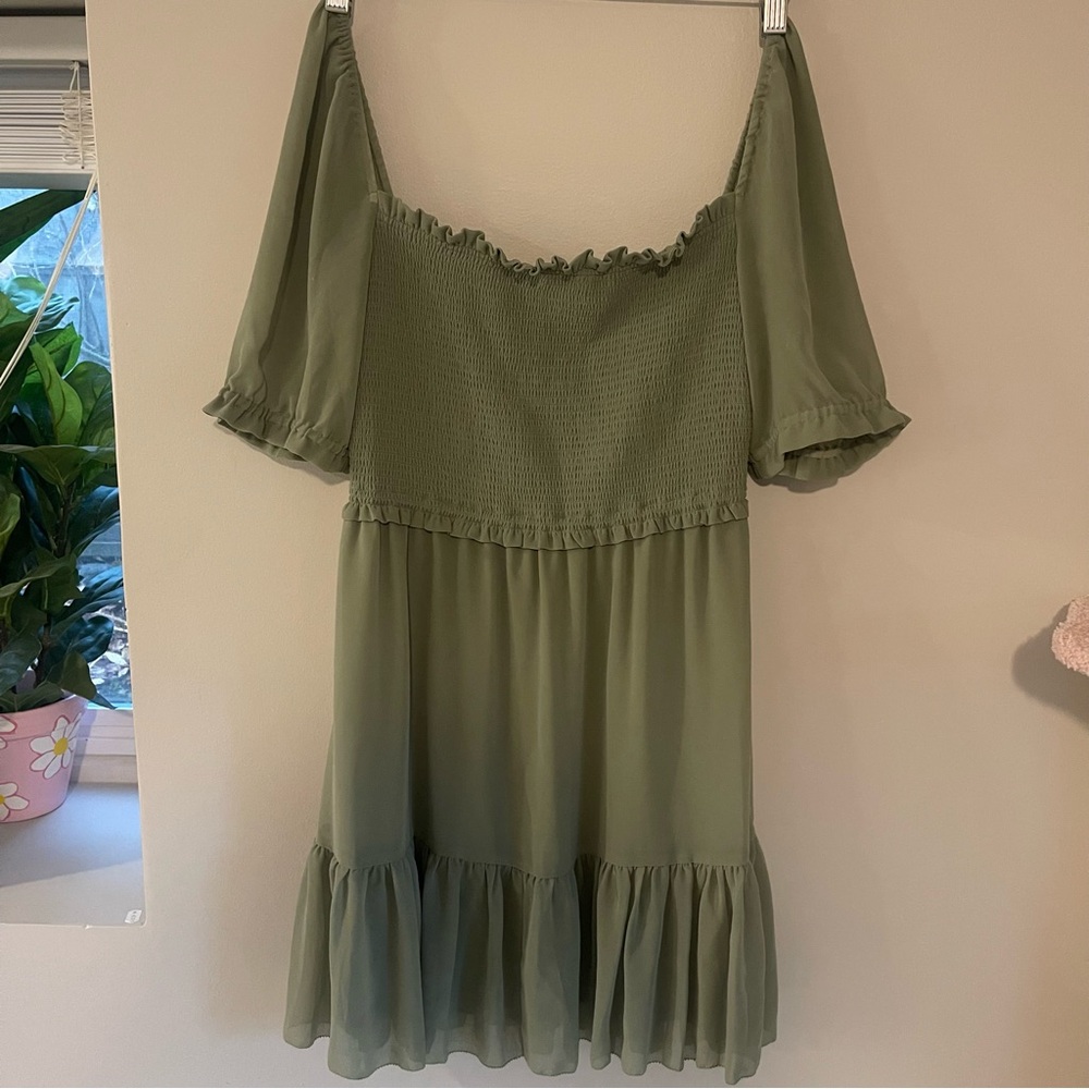 Aritzia Wilfred Laken‎ Mini Dress in Sage Frost - Picture 2 of 4